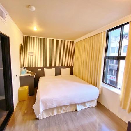 Queens Hotel Тайбей Екстер'єр фото