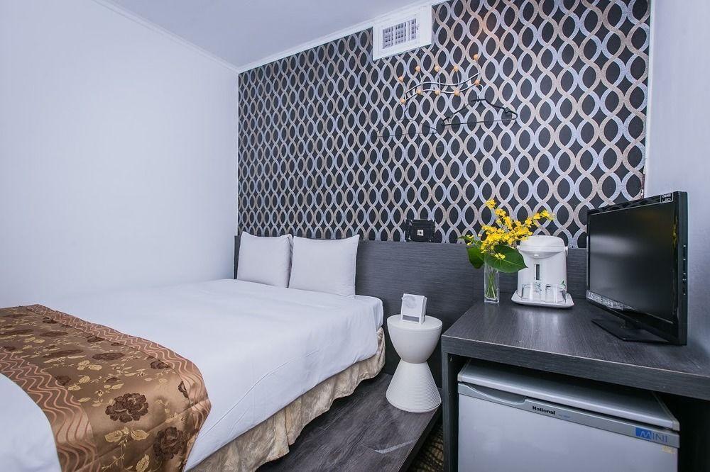 Queens Hotel Тайбей Екстер'єр фото