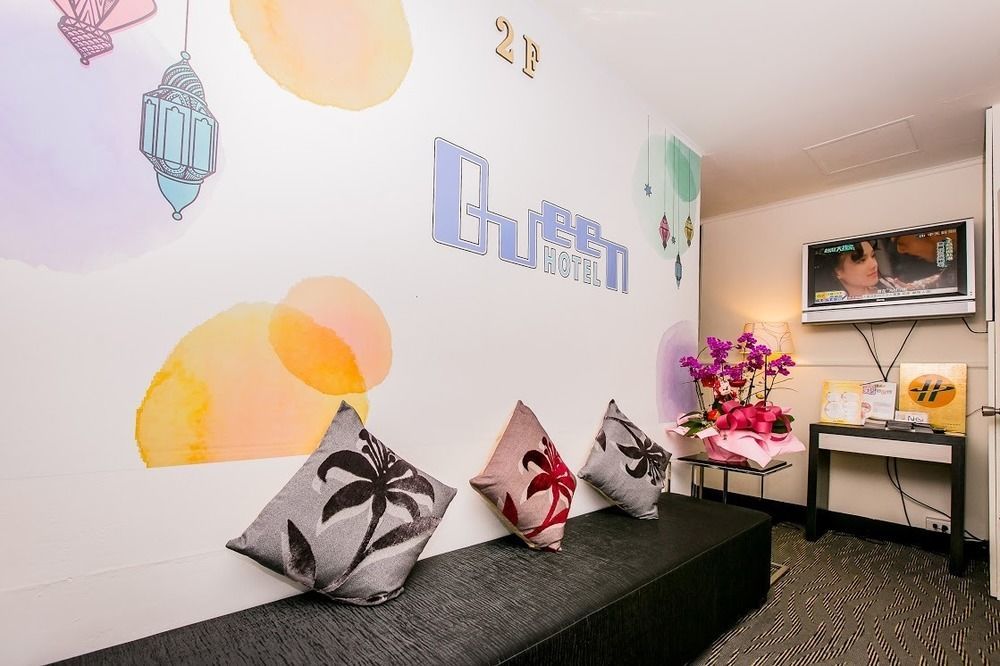 Queens Hotel Тайбей Екстер'єр фото